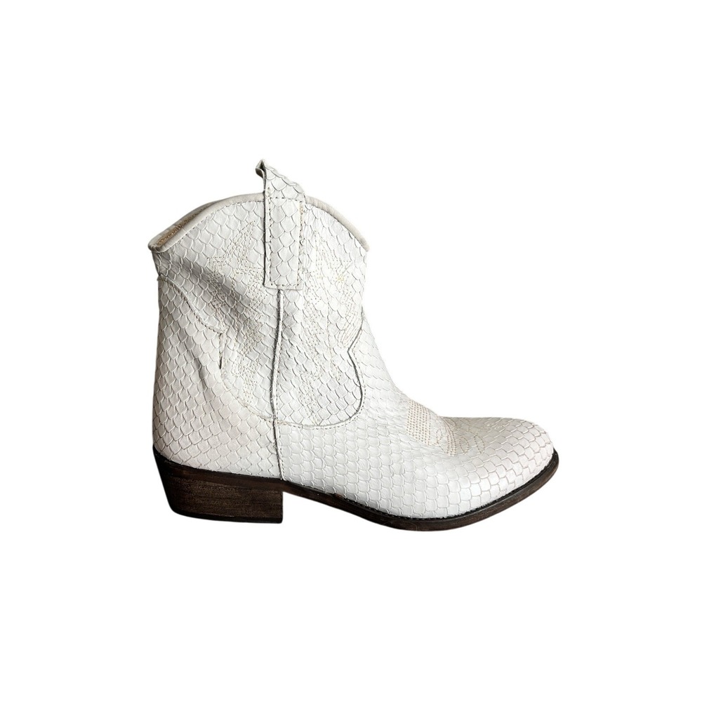 Artisan By Zigi Women's Ivory White Snake Skin Leather Ankle Western Boot 8